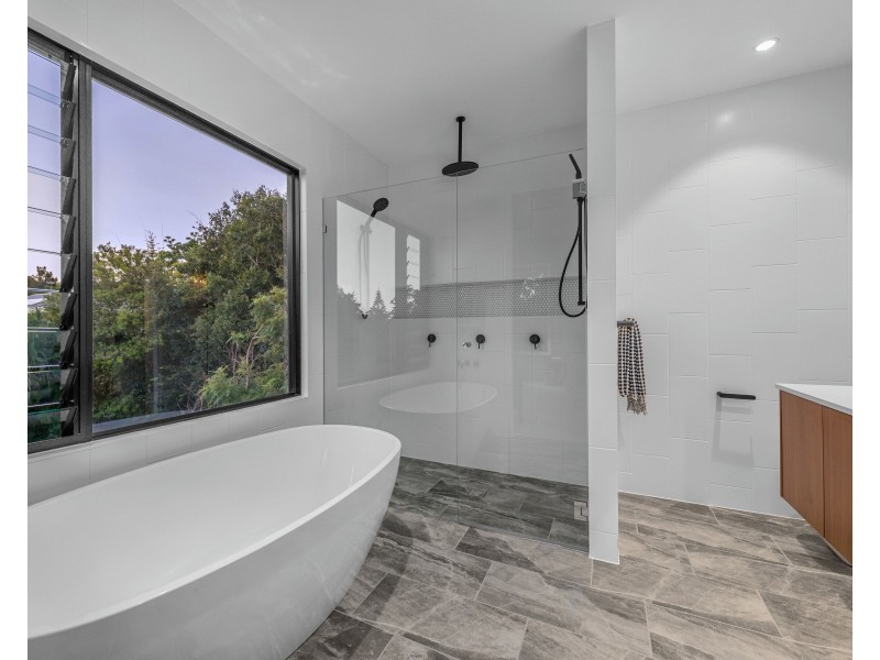 15 Argyle Street, Red Hill QLD 4059