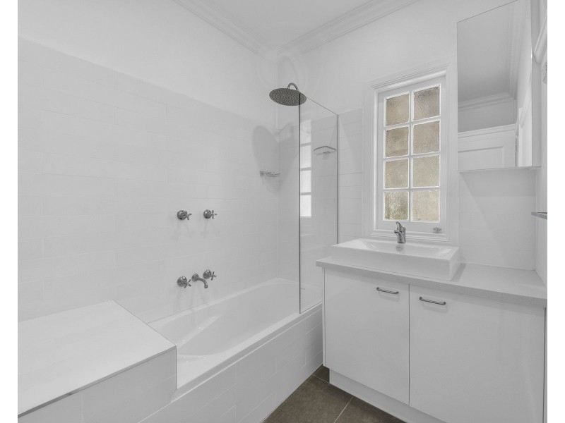 86 Woodville Street, Hendra QLD 4011