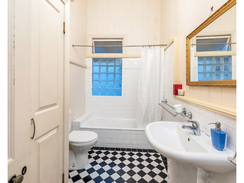 15 Olney Street, Wilston QLD 4051