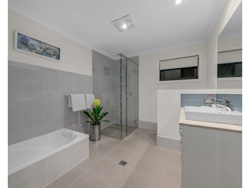 73 Swinburne Street, Lutwyche QLD 4030