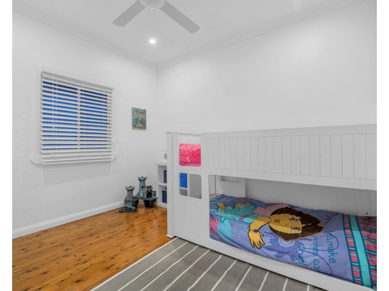 5 Edith Street, Deagon QLD 4017