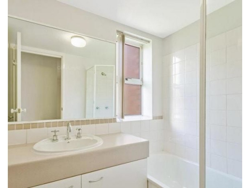 2/30 Dobson Street, Ascot QLD 4007