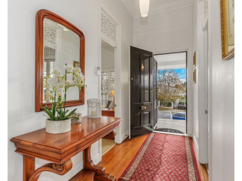 15 Barlow Street, Clayfield QLD 4011