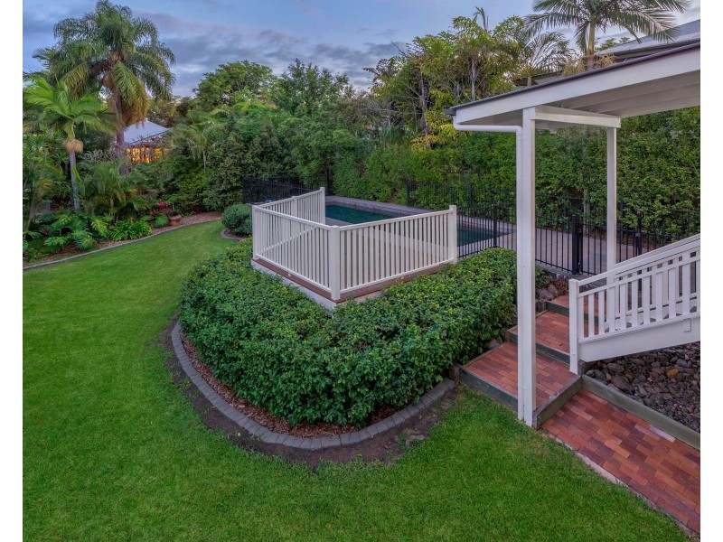 15 Barlow Street, Clayfield QLD 4011