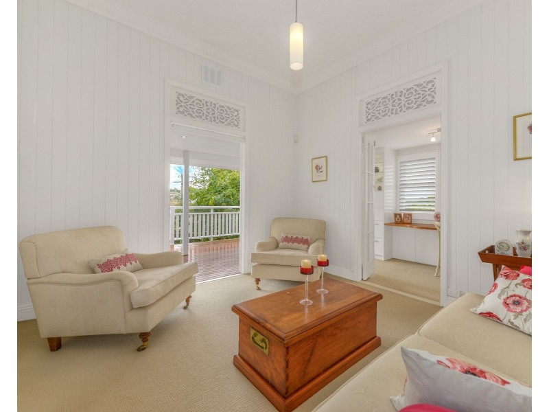 15 Barlow Street, Clayfield QLD 4011