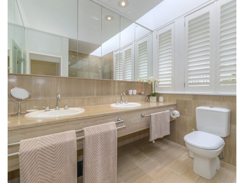 15 Barlow Street, Clayfield QLD 4011