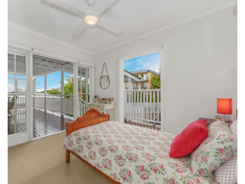 15 Barlow Street, Clayfield QLD 4011