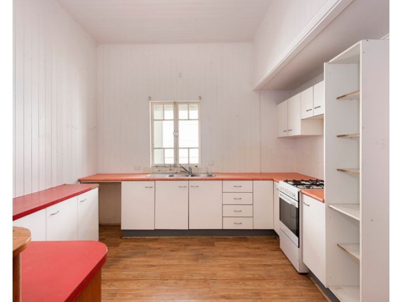 18 Doncaster Street, Hendra QLD 4011