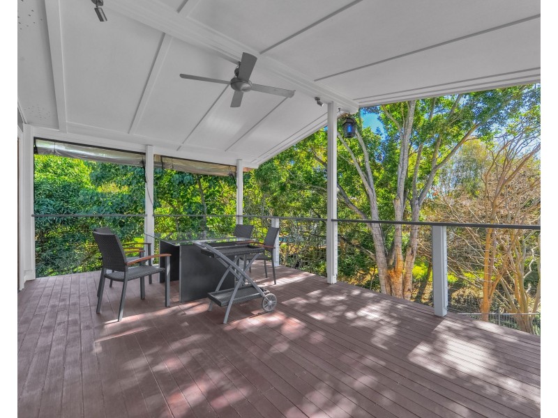 17 Kemble Street, Clayfield QLD 4011