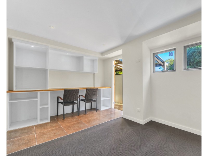 17 Kemble Street, Clayfield QLD 4011