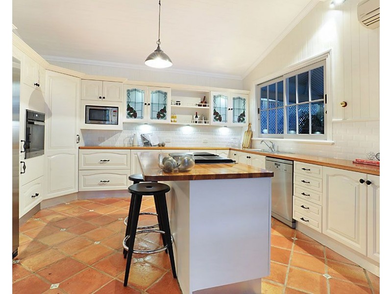 32 Dalrymple Street, Wilston QLD 4051