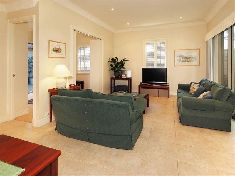 78 Woodville Street, Hendra QLD 4011