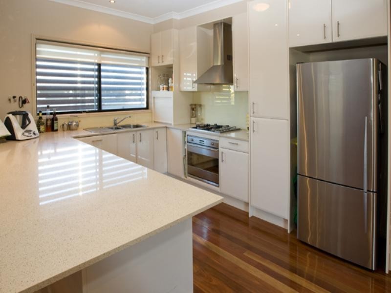 33 Clowes Lane, Newmarket QLD 4051