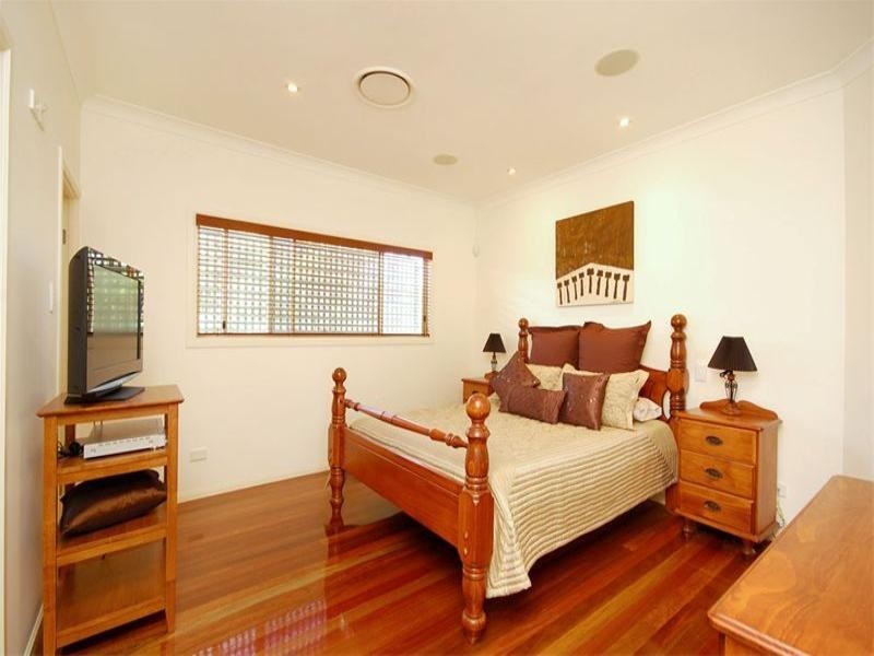 40 Campbell Street, Windsor QLD 4030