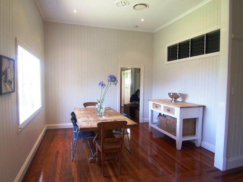 16 Roseby Avenue, Clayfield QLD 4011