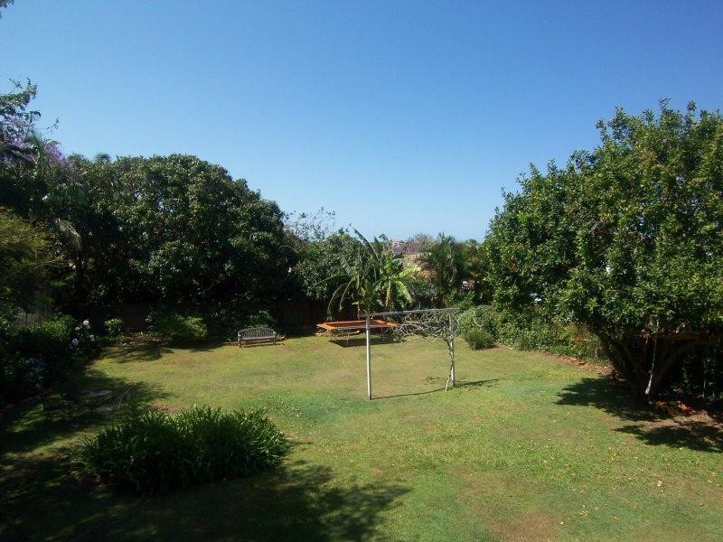 16 Roseby Avenue, Clayfield QLD 4011