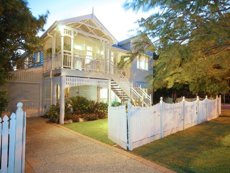 32 Nelson Street, Wooloowin QLD 4030