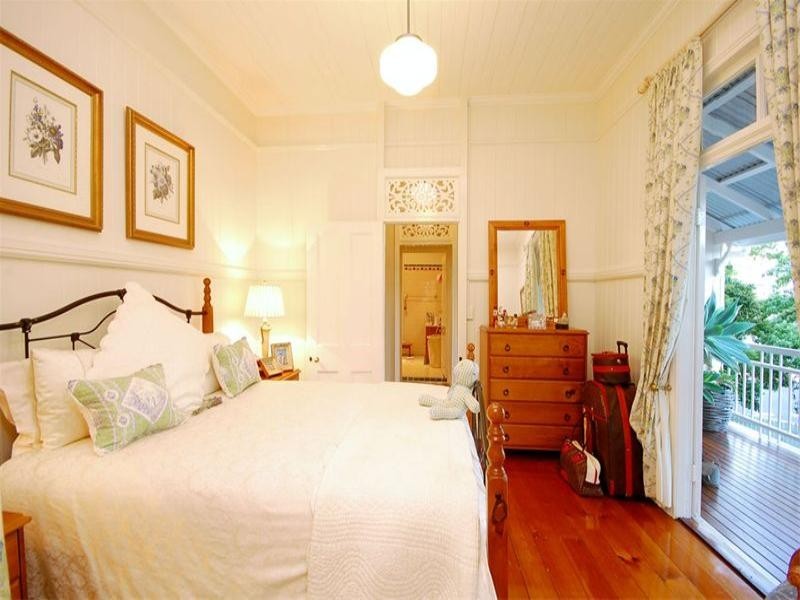 32 Nelson Street, Wooloowin QLD 4030