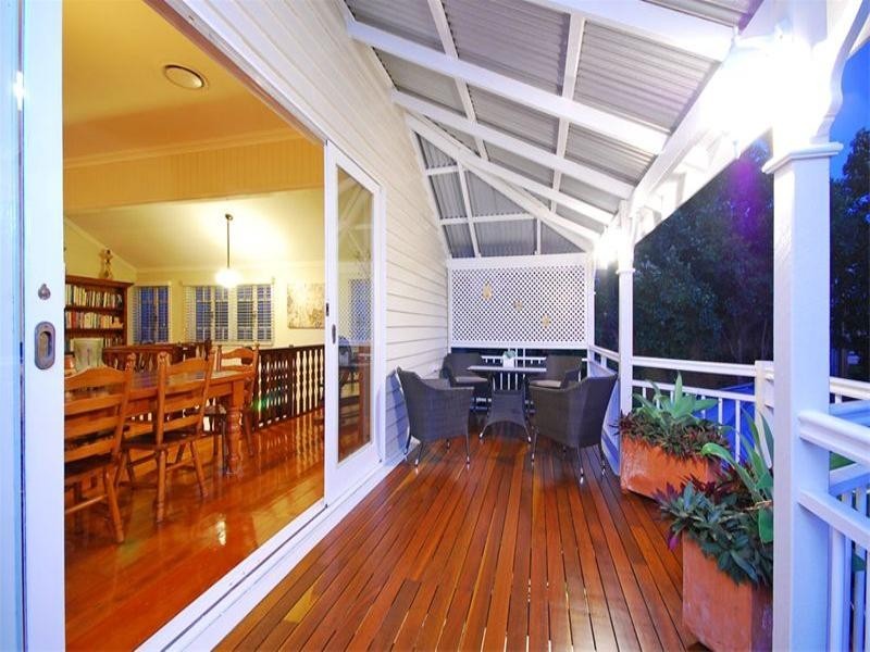 32 Nelson Street, Wooloowin QLD 4030