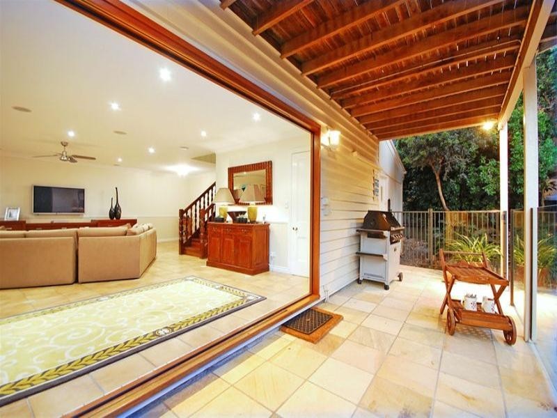 32 Nelson Street, Wooloowin QLD 4030