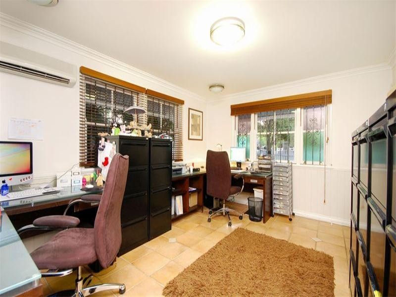 32 Nelson Street, Wooloowin QLD 4030