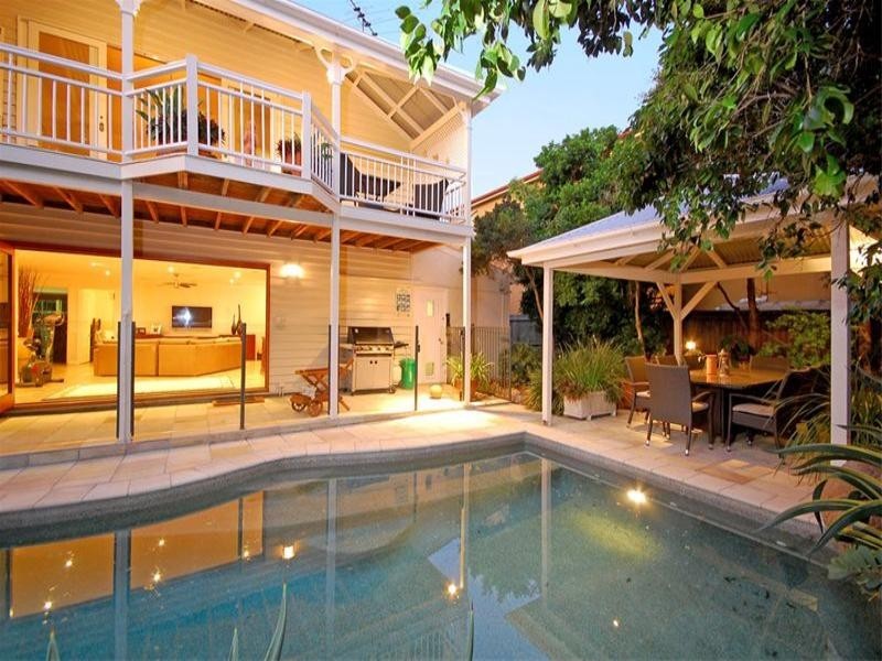 32 Nelson Street, Wooloowin QLD 4030