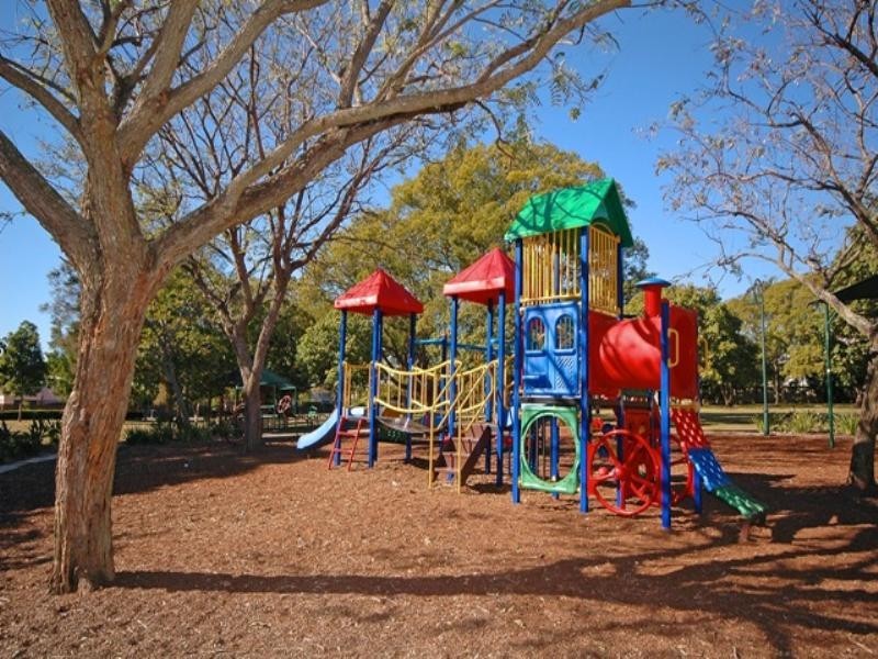 34 Blaikie Street, Hendra QLD 4011