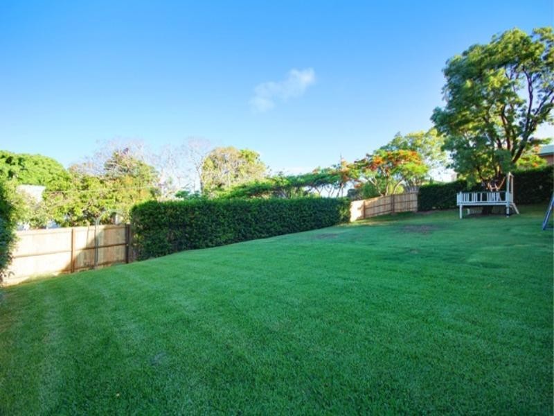 28 Enderley Road, Clayfield QLD 4011
