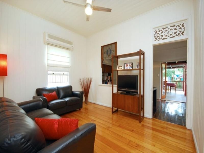 77 Allen Street, Hamilton QLD 4007