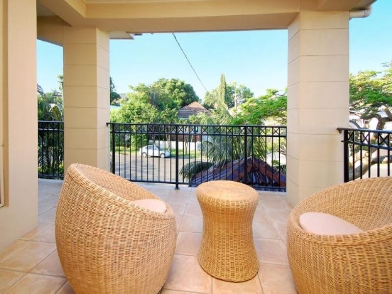 101 Barlow Street, Clayfield QLD 4011