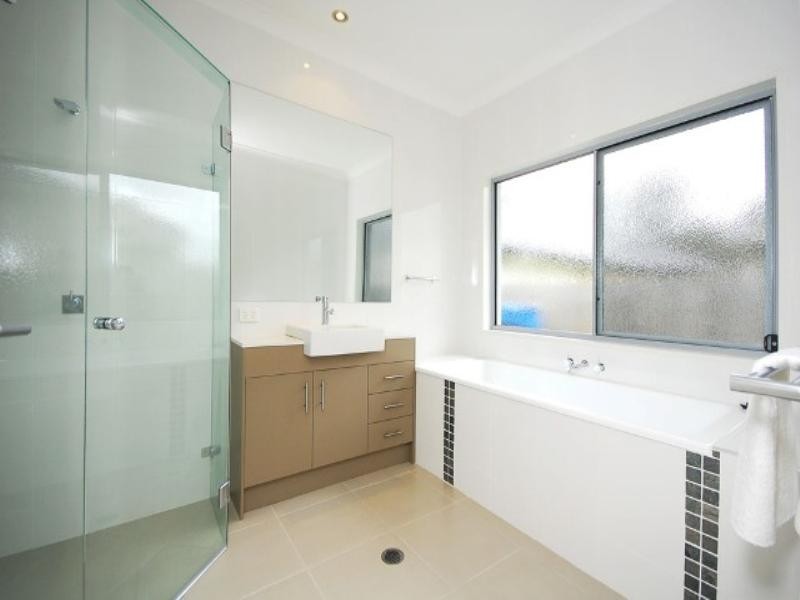 30 Somerset Drive, Carseldine QLD 4034