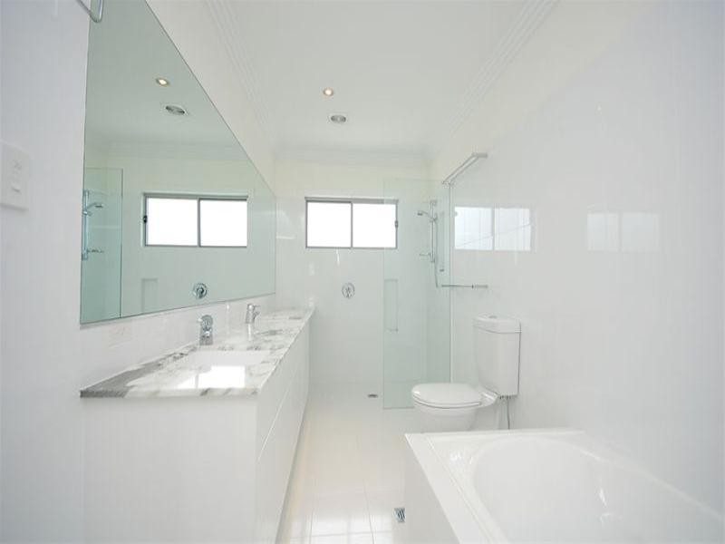 12 Harding Street, Hendra QLD 4011