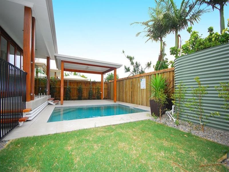 12 Harding Street, Hendra QLD 4011