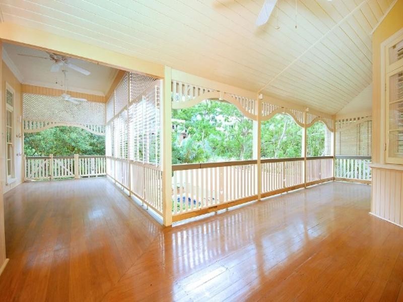 43 Crescent Road, Hamilton QLD 4007