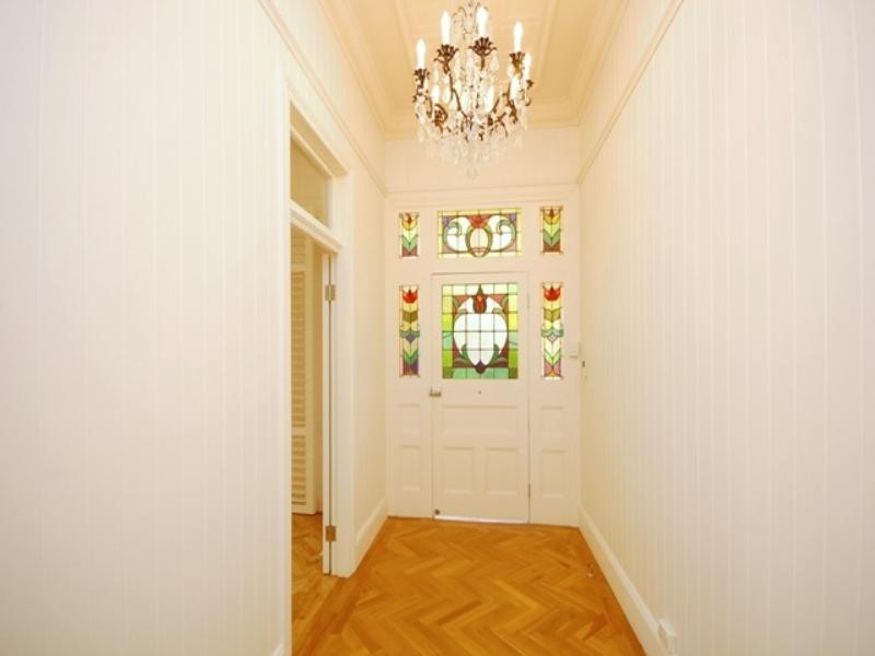 43 Crescent Road, Hamilton QLD 4007