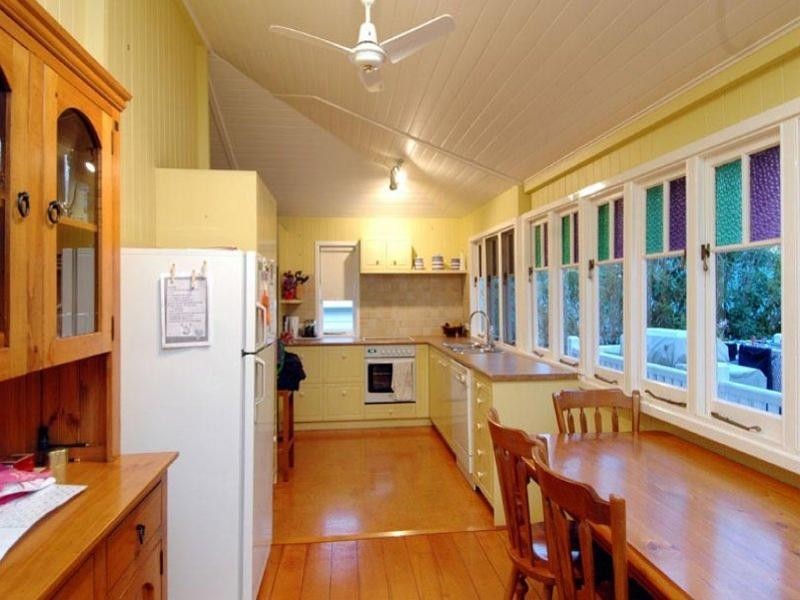 17 Barlow Street, Clayfield QLD 4011