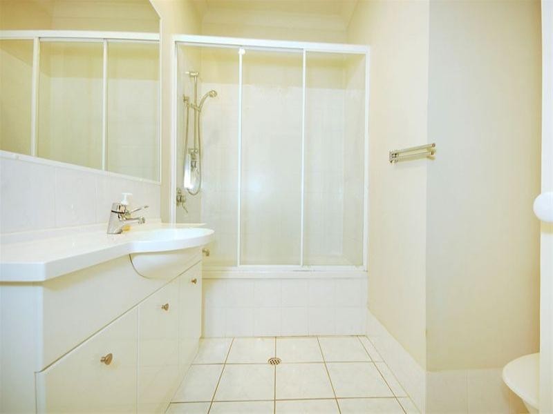 2/182 Alexandra Road, Clayfield QLD 4011