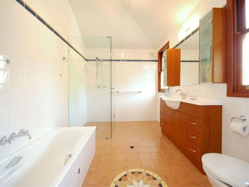 42 Cook Street, Northgate QLD 4013