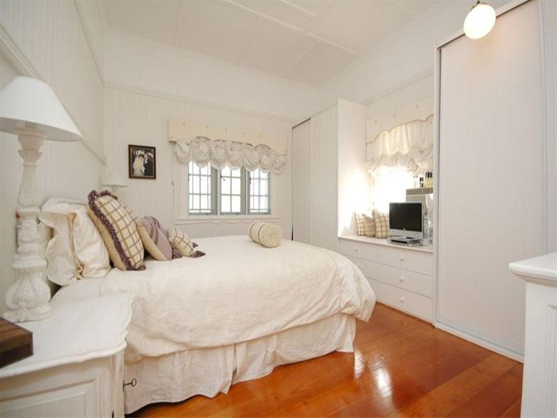 24 Brooke Street, Clayfield QLD 4011