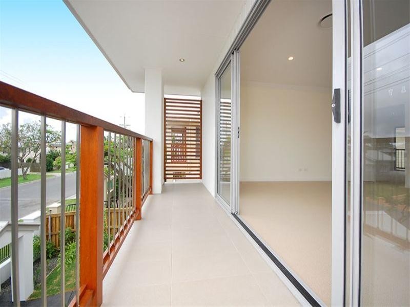 12 Harding Street, Hendra QLD 4011