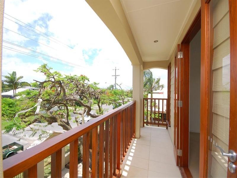 10 Harding Street, Hendra QLD 4011