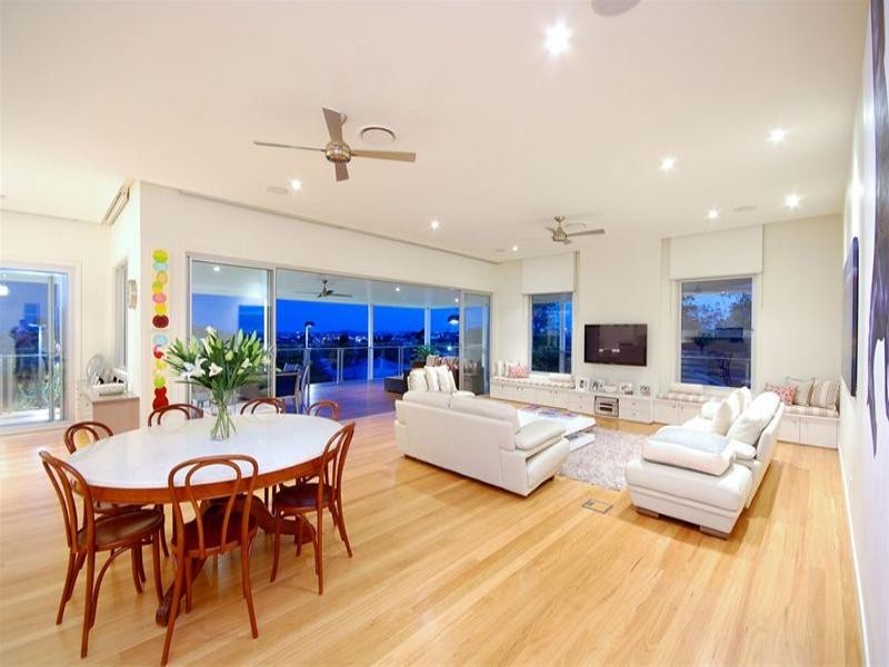 3 Southerden Avenue, Grange QLD 4051