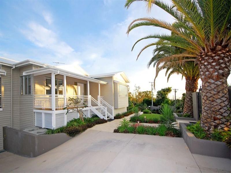 3 Southerden Avenue, Grange QLD 4051