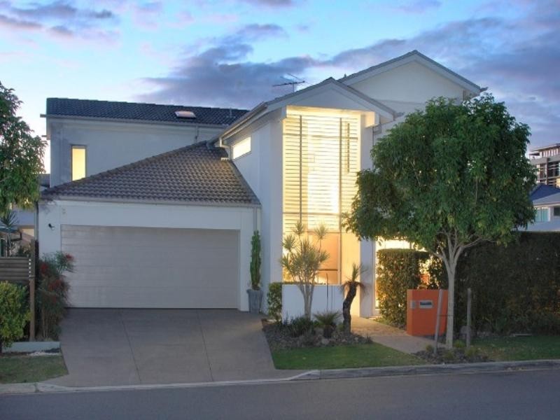 15 Refinery Parade, New Farm QLD 4005