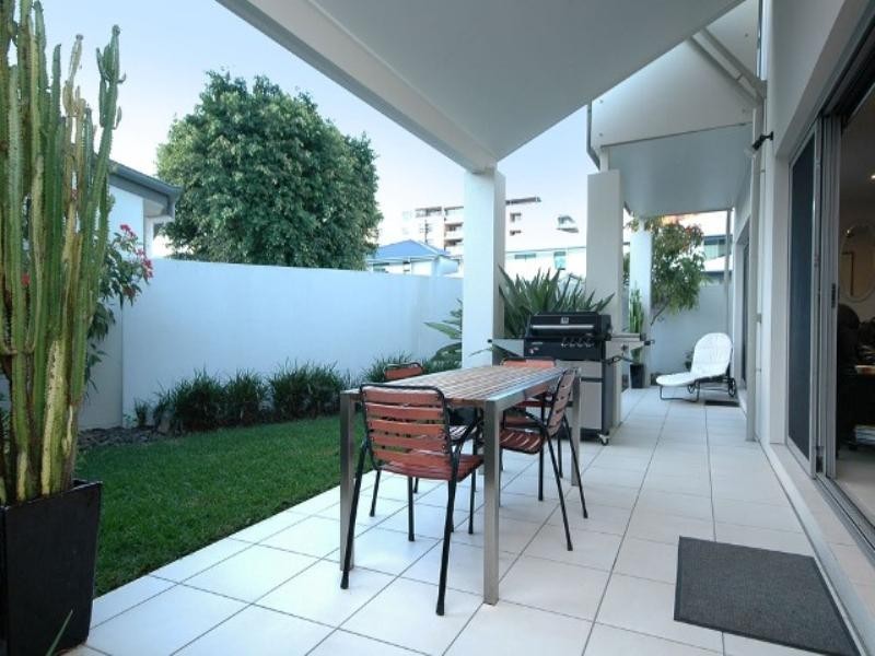 15 Refinery Parade, New Farm QLD 4005