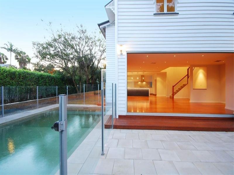 8 Blaikie Street, Hendra QLD 4011