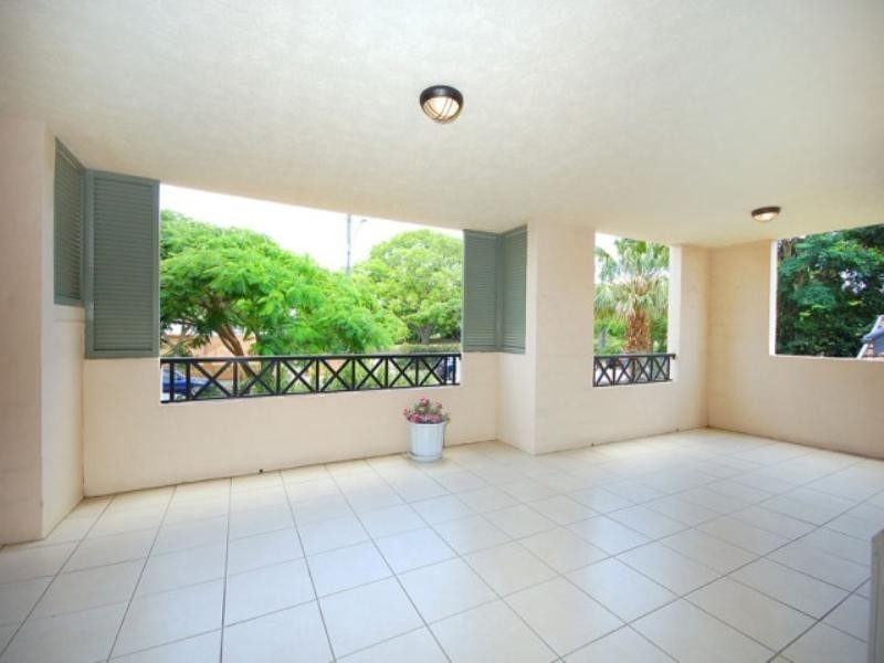 8/47 Racecourse Road, Hamilton QLD 4007