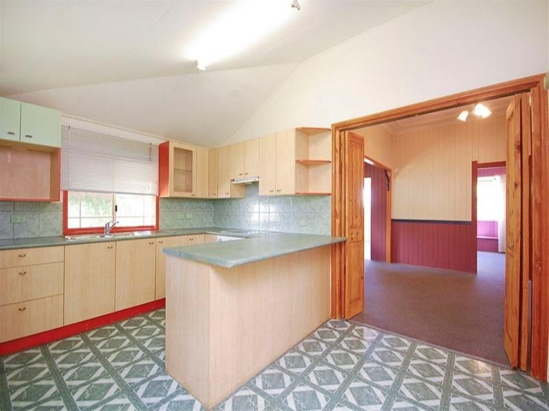 9 School Street, Hendra QLD 4011