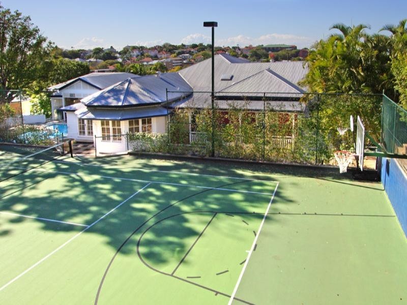 45 Christian Street, Clayfield QLD 4011