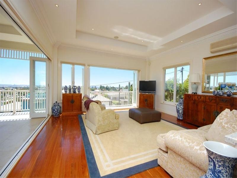 8 Bale Street, Ascot QLD 4007